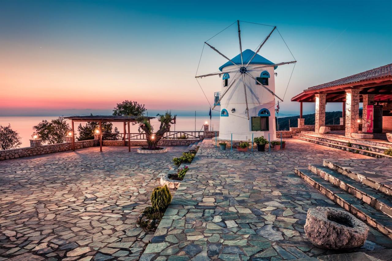 Potamitis Windmills & Apartments Koríthion Exterior photo